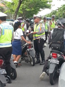 Permis international pour conduire louer un scooter à Balii