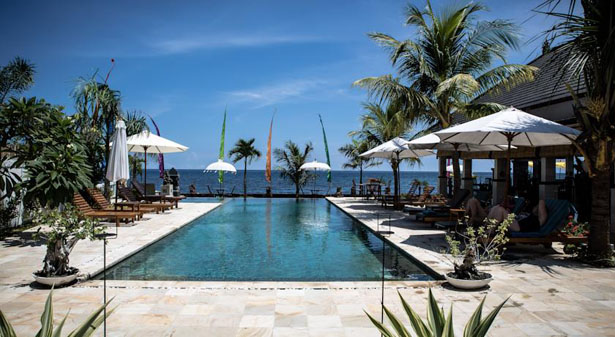 Kelapa Lovina Beach Villa Hotel