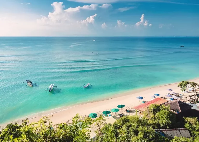 24 des meilleures plages de Bali où nager, surfer, bronzer et se détendre