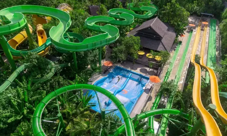 Plongez dans l’Aventure Aquatique Ultime à Waterbom Bali