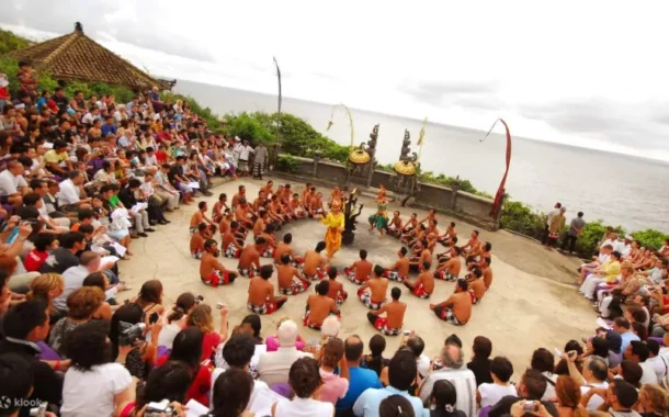 Plongez dans la magie de la danse Kecak à Uluwatu