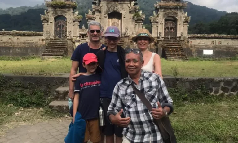 Découvrez les Meilleurs Guides Francophones à Bali : Putu et Boudhi