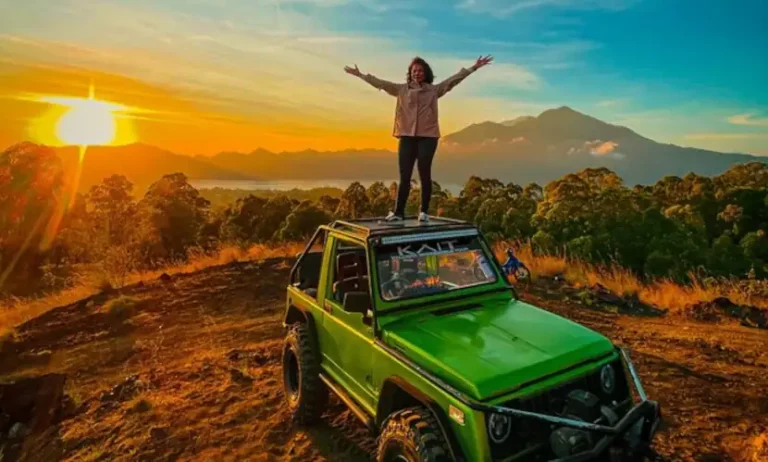 Ascension du Mont Batur à Bali : en Trekking ou en Jeep