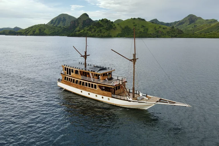 Bajo Sunset Voyages